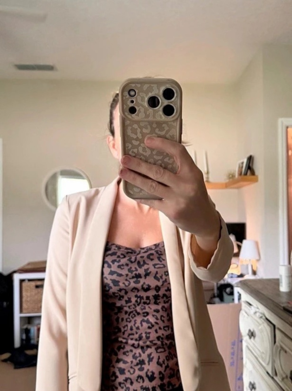Lulu’s Blazer in Beige Size XS Like New